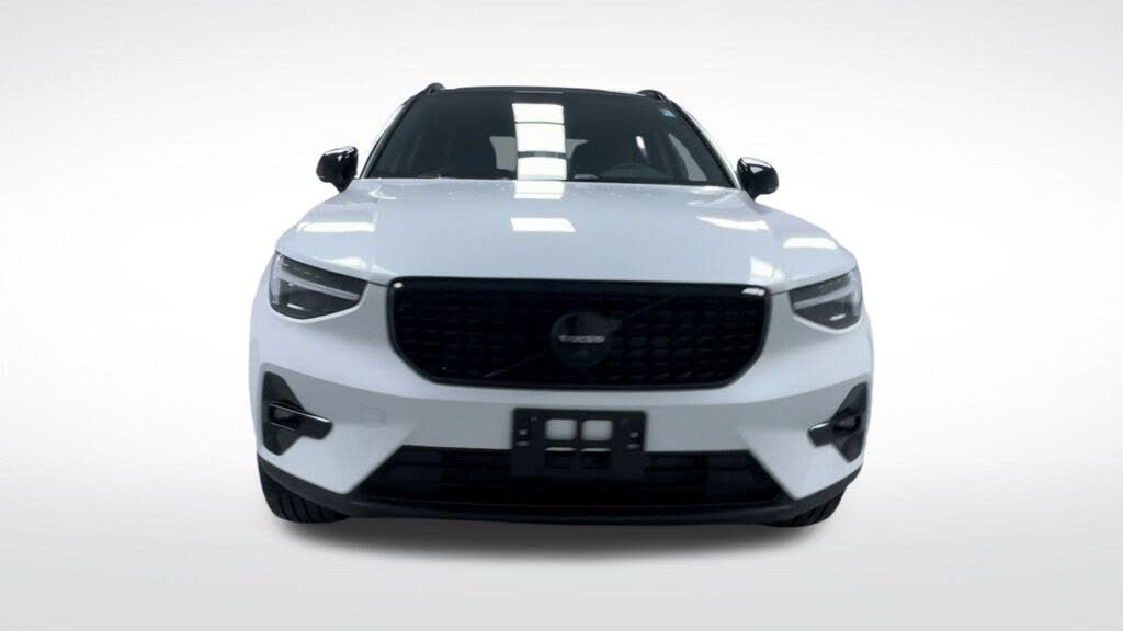 2026 Volvo XC40