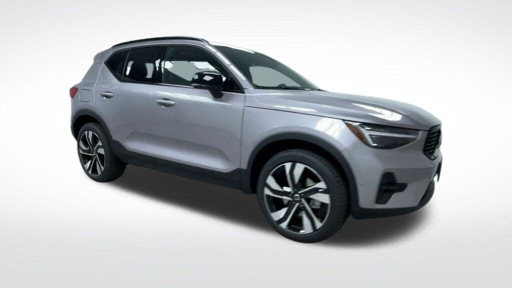 2026 Volvo XC40