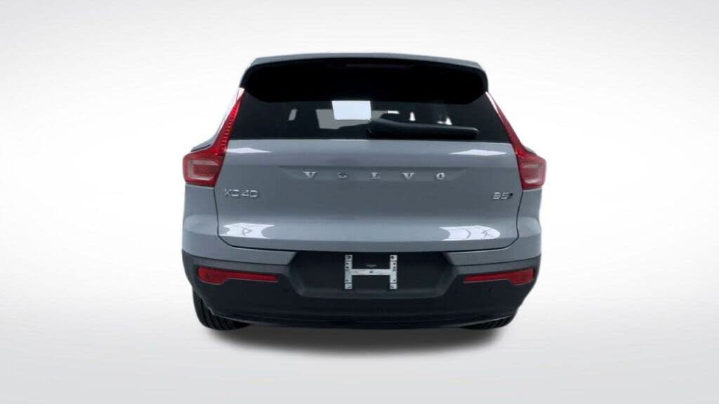 2026 Volvo XC40