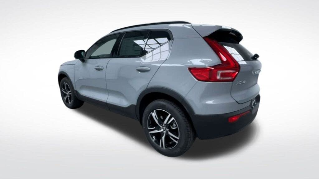 2026 Volvo XC40