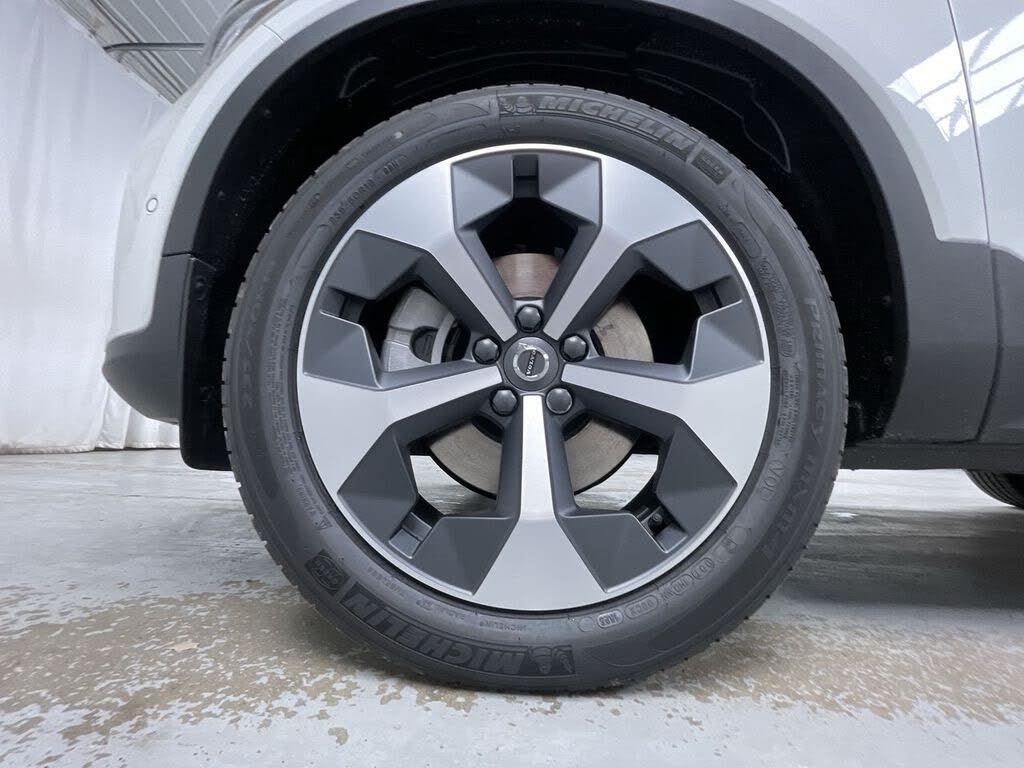 2026 Volvo XC40