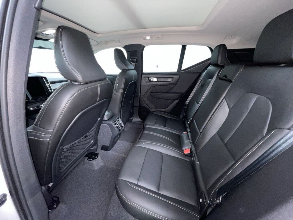 2026 Volvo XC40