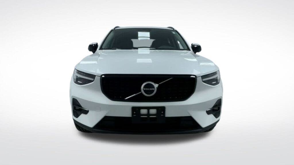 2026 Volvo XC40