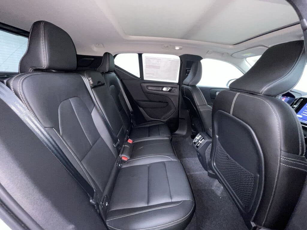 2026 Volvo XC40