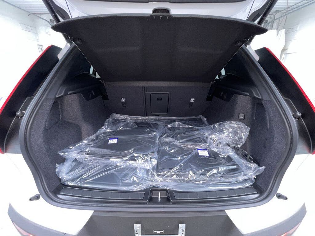 2026 Volvo XC40