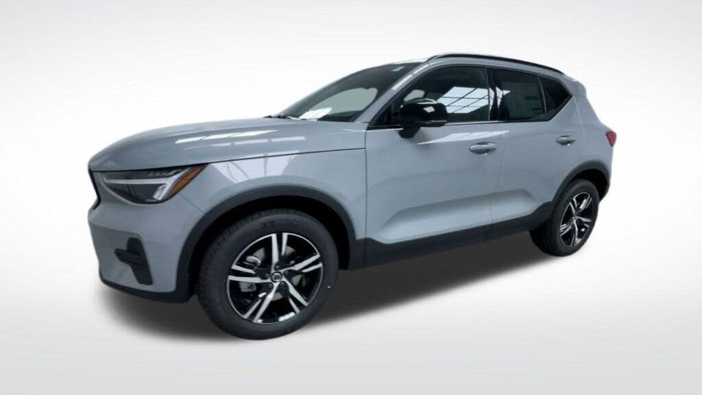 2026 Volvo XC40