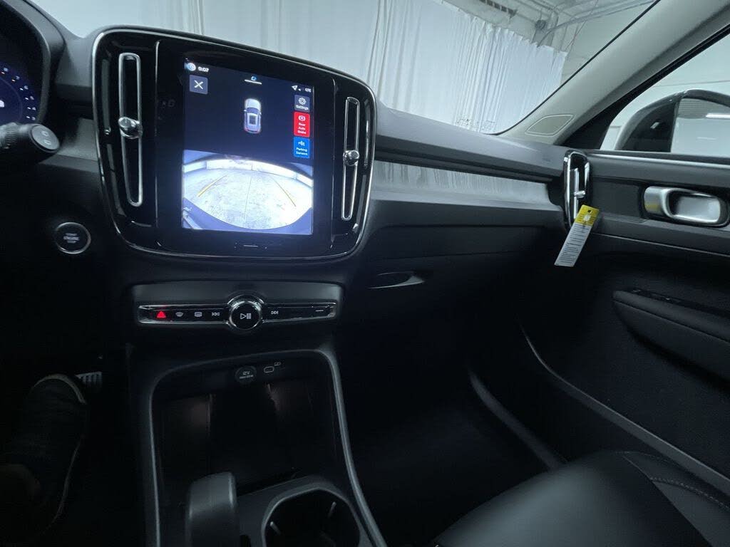 2026 Volvo XC40