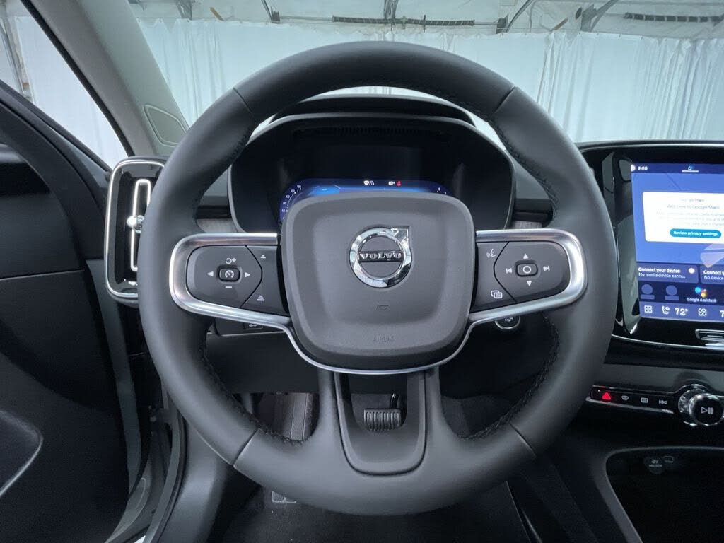 2026 Volvo XC40