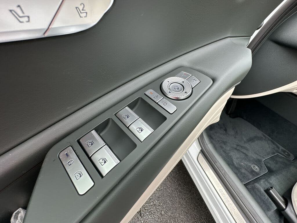 2025 Genesis GV80