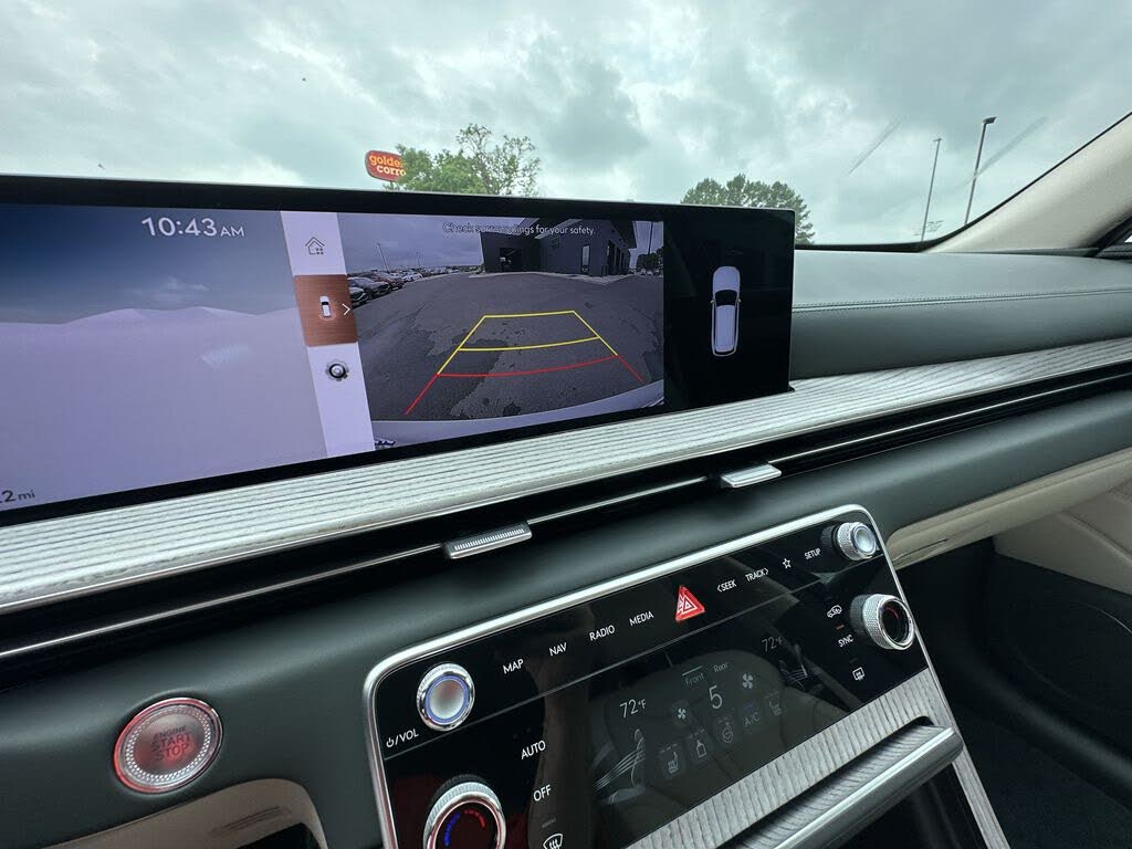 2025 Genesis GV80