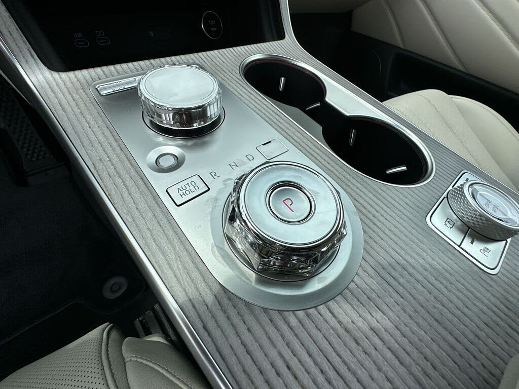 2025 Genesis GV80