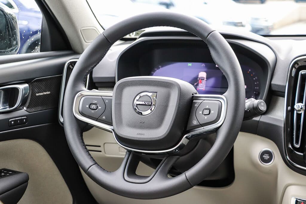 2026 Volvo XC40