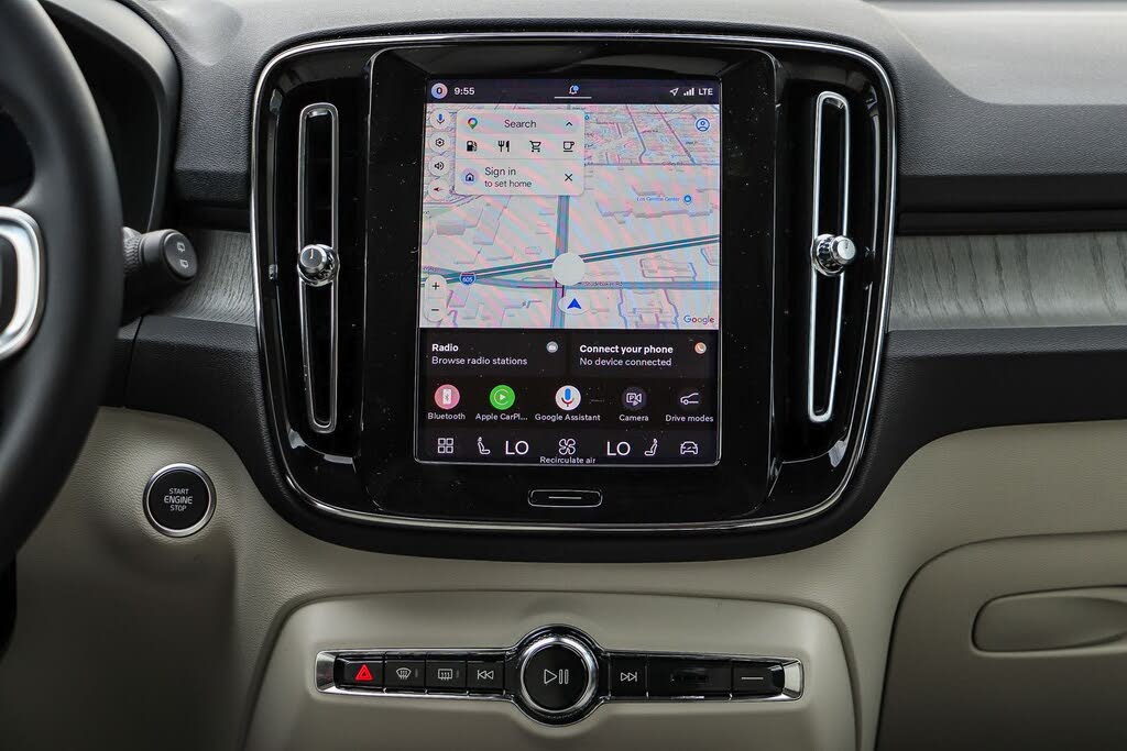 2026 Volvo XC40