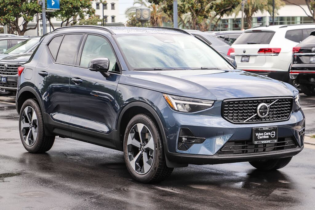 2026 Volvo XC40