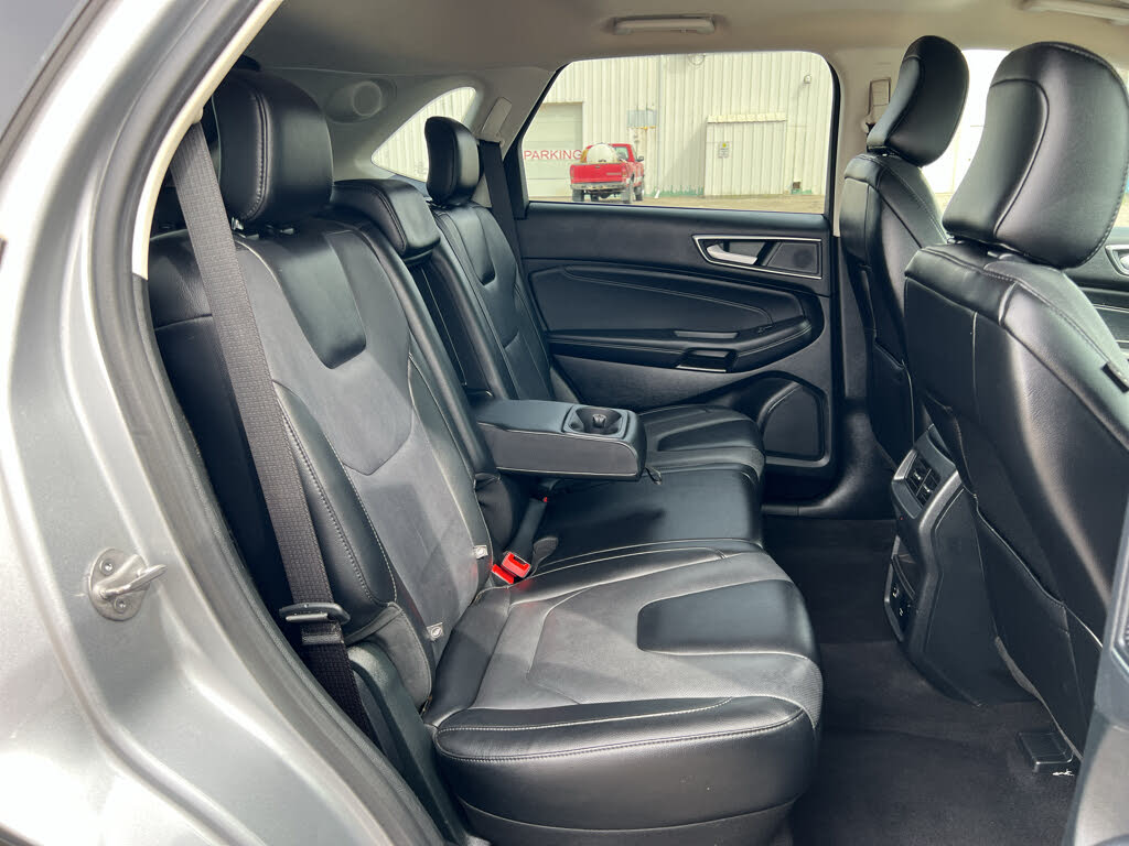 2022 Ford Edge