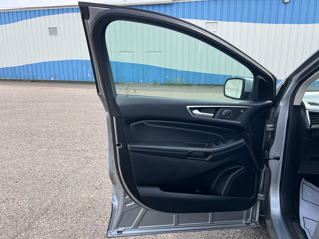 2022 Ford Edge