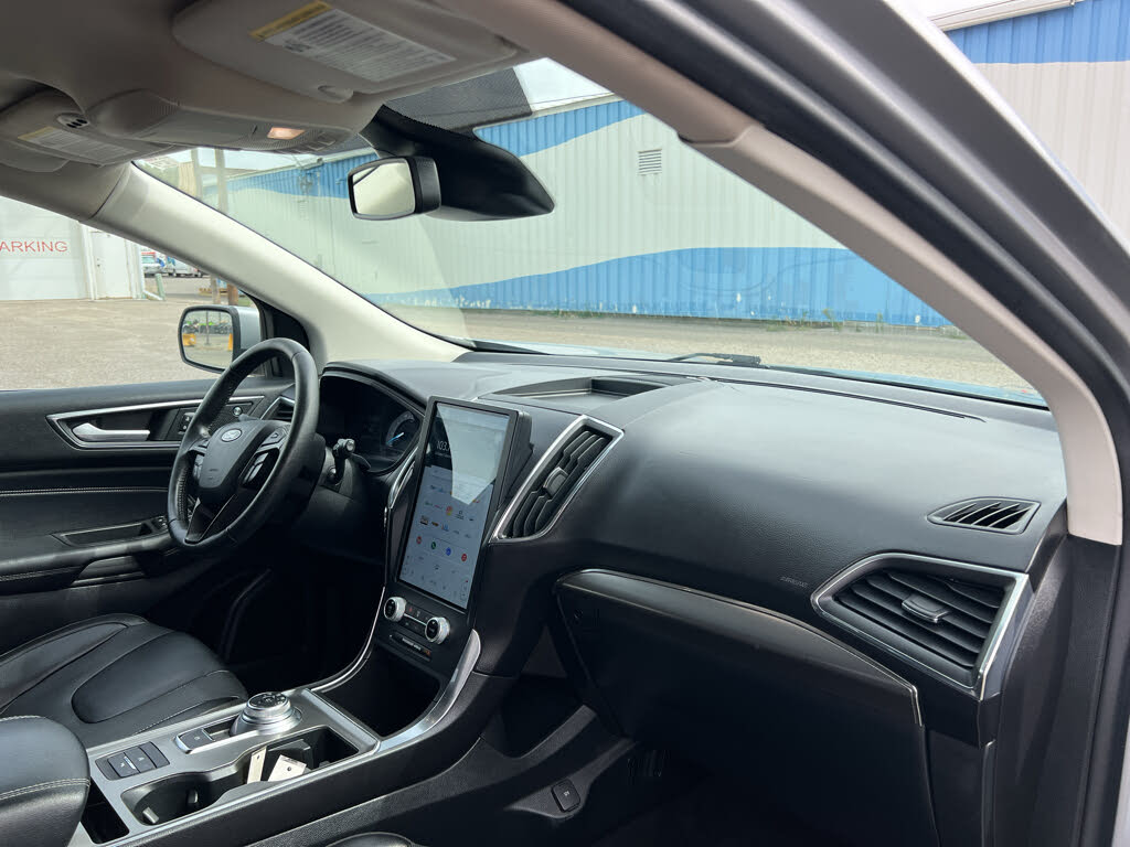 2022 Ford Edge