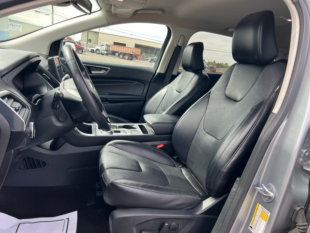 2022 Ford Edge