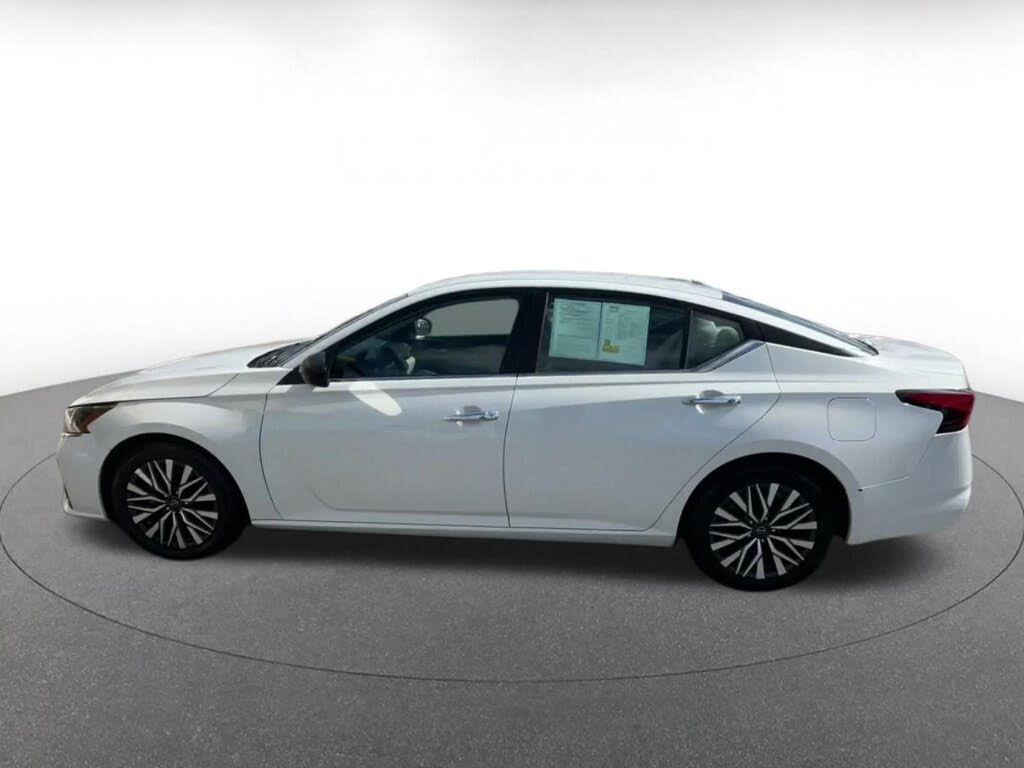 2025 Nissan Altima