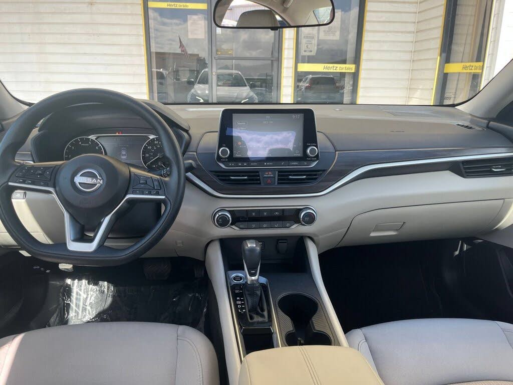 2025 Nissan Altima