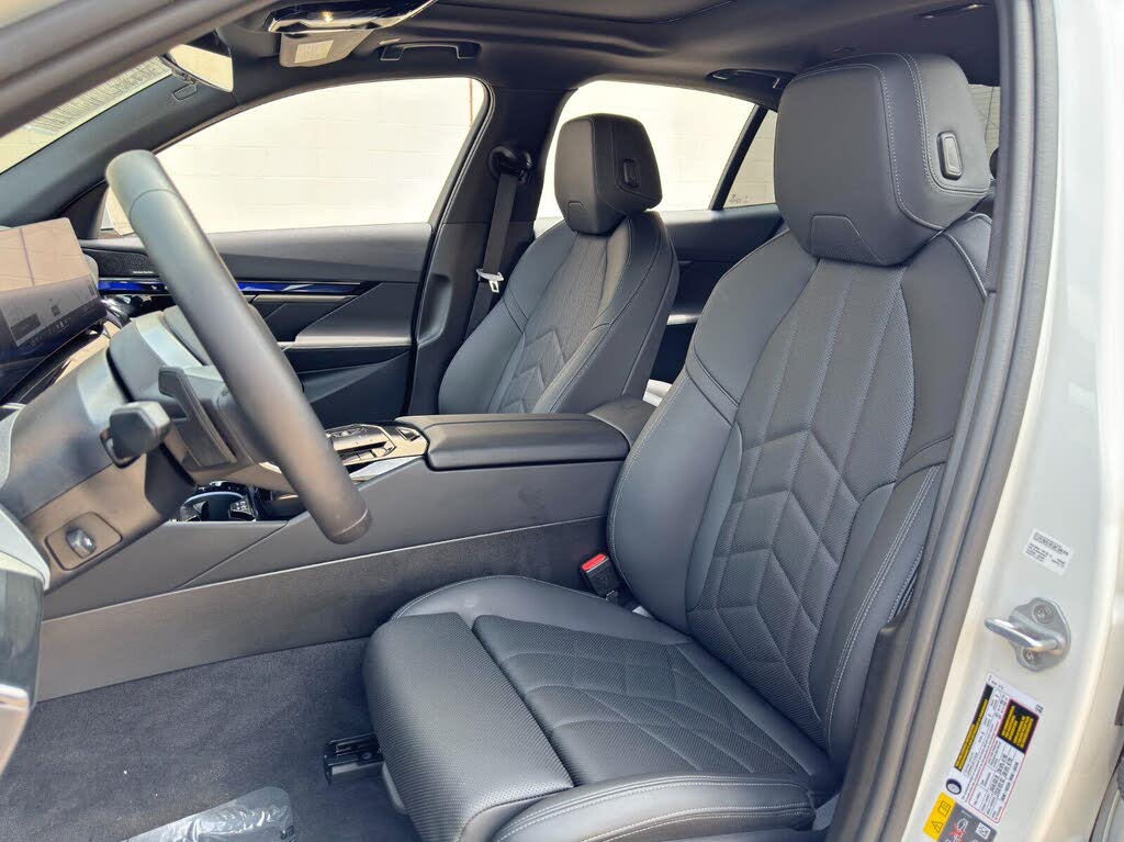 2025 BMW i5