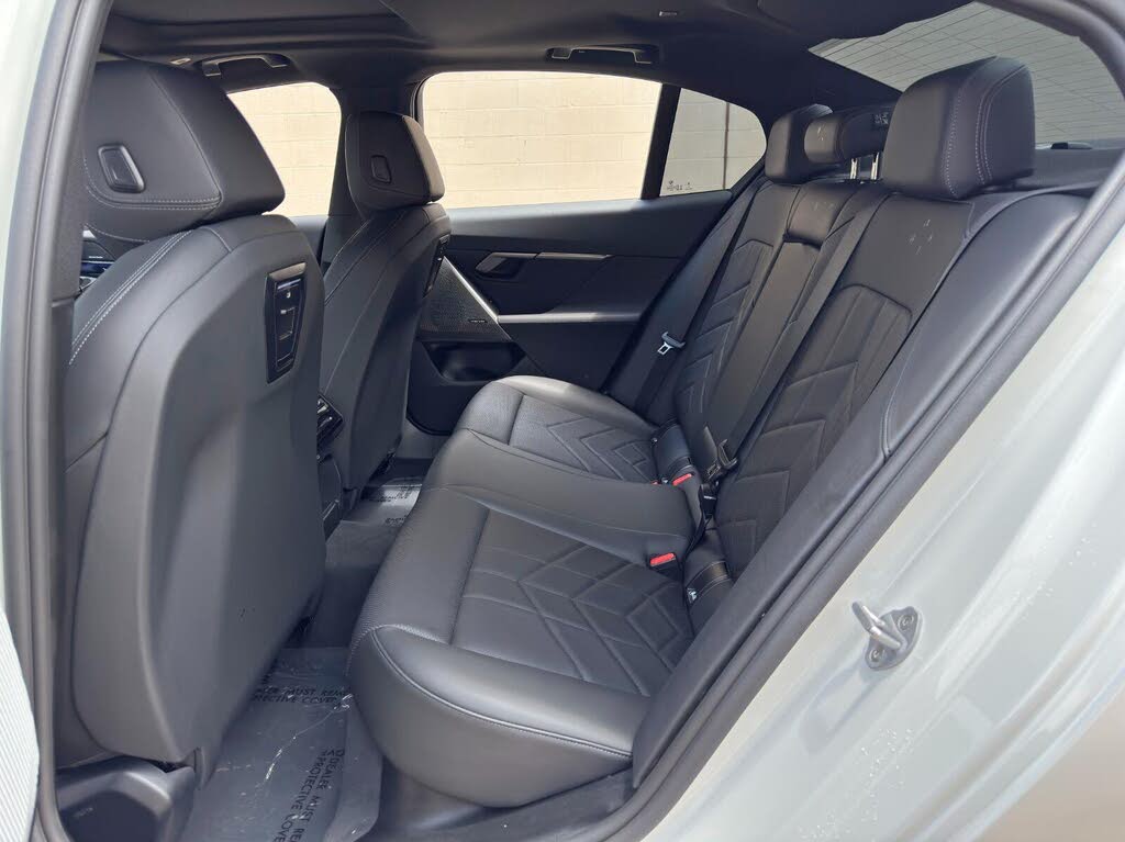 2025 BMW i5