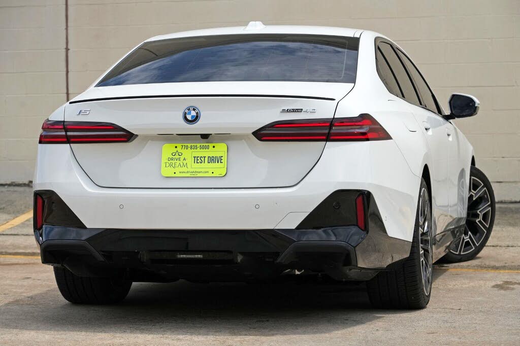 2025 BMW i5