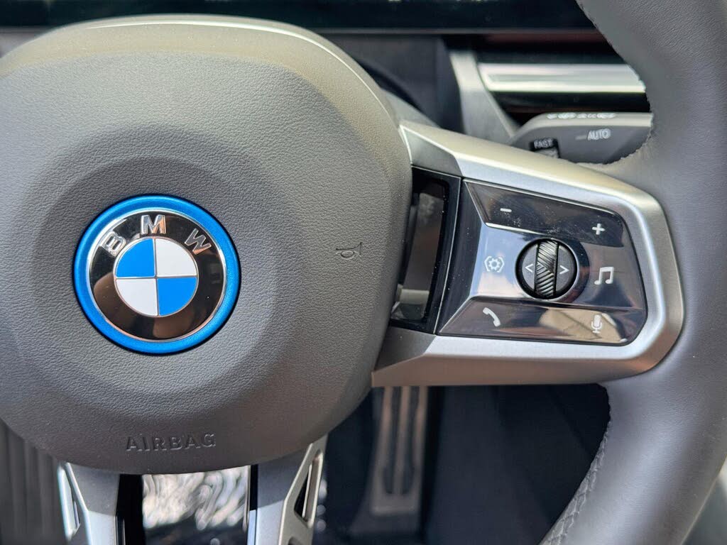 2025 BMW i5