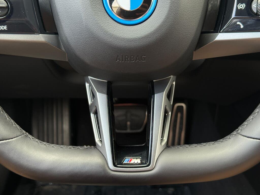 2025 BMW i5