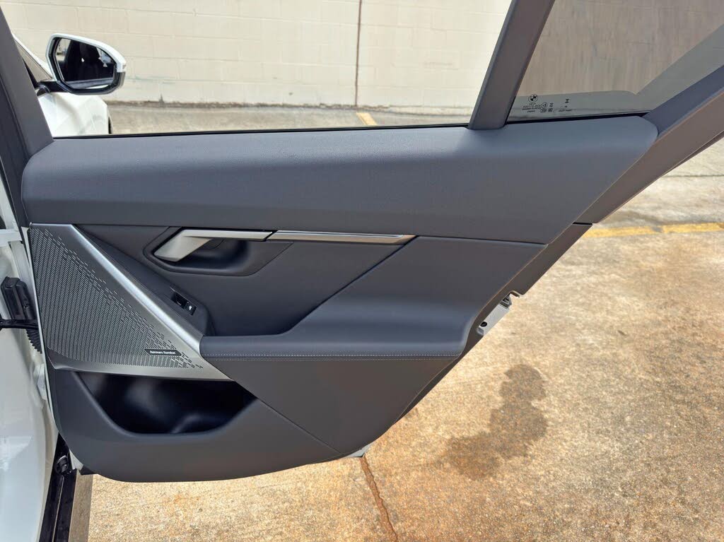 2025 BMW i5