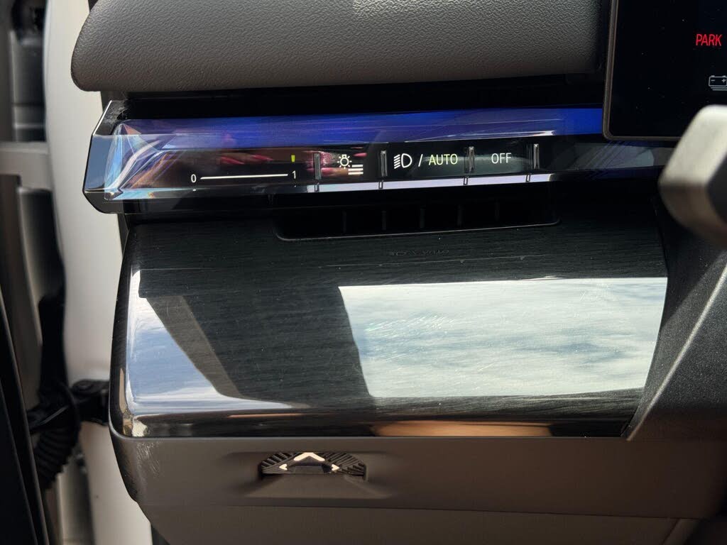 2025 BMW i5