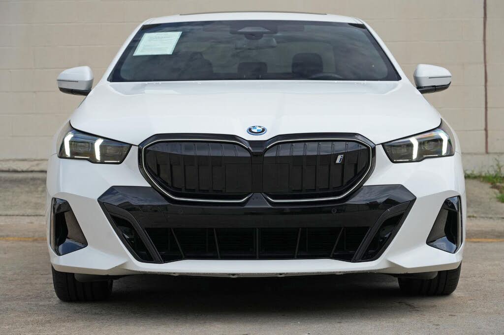2025 BMW i5