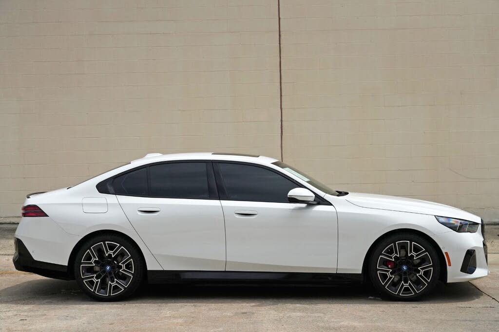 2025 BMW i5