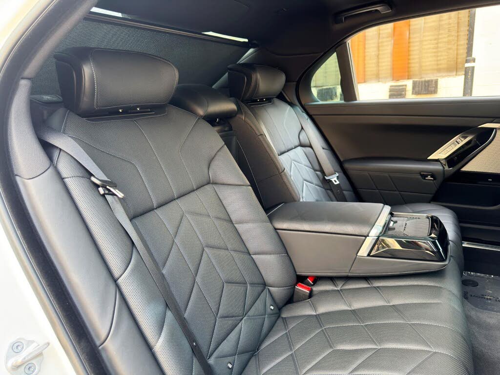 2024 BMW i7