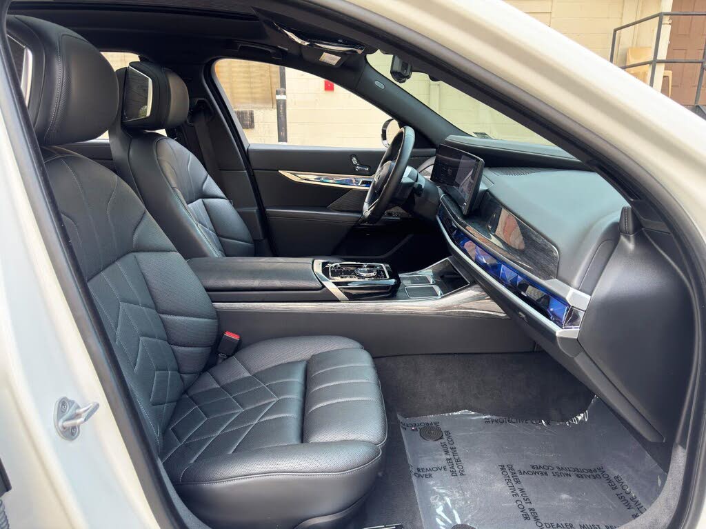 2024 BMW i7