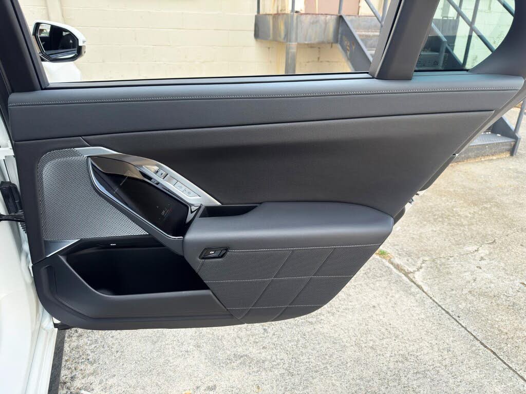 2024 BMW i7