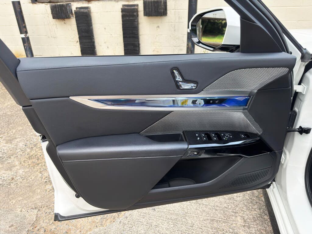 2024 BMW i7