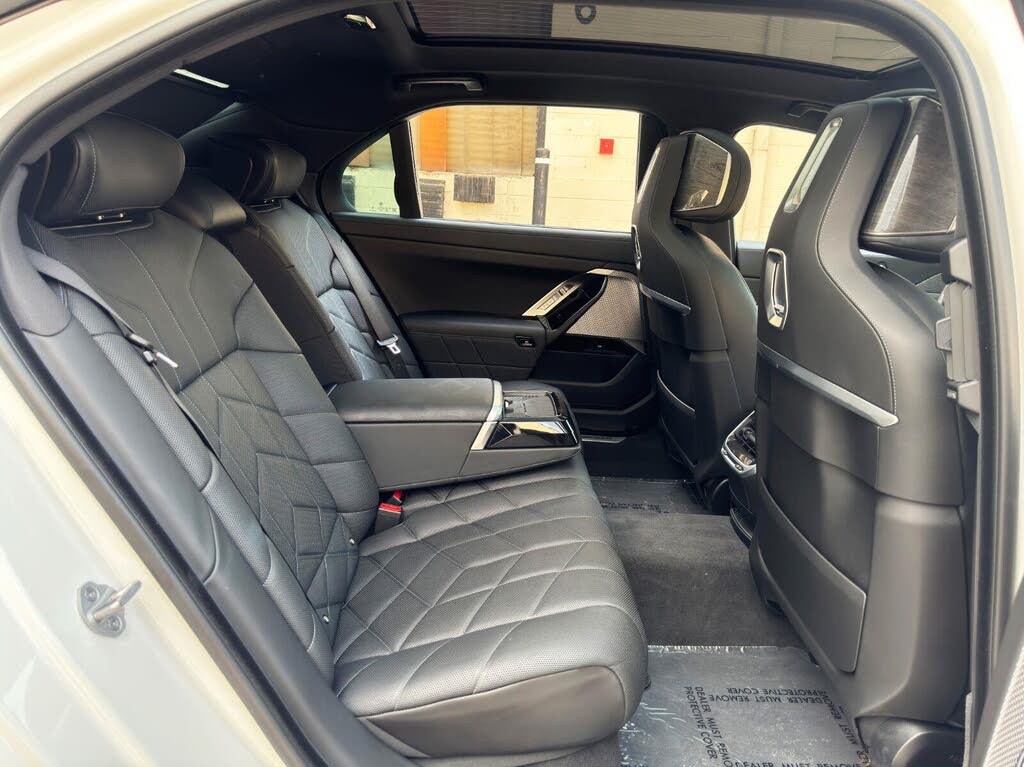 2024 BMW i7