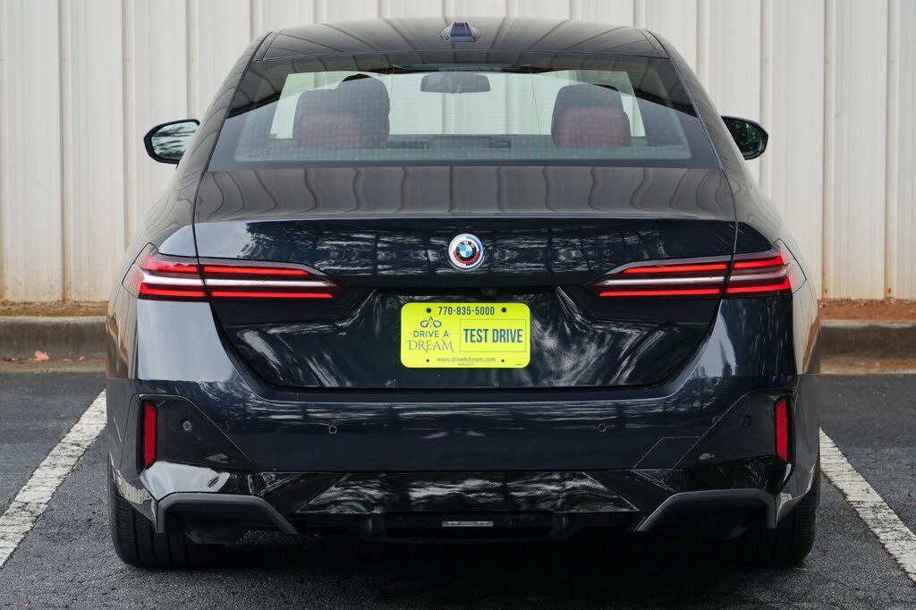 2025 BMW i5
