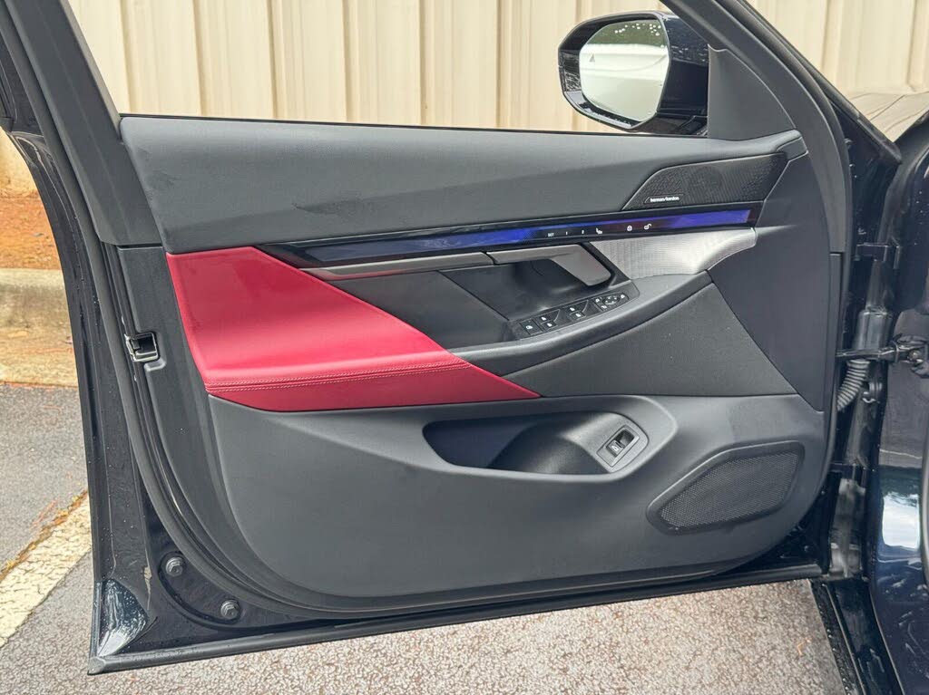 2025 BMW i5