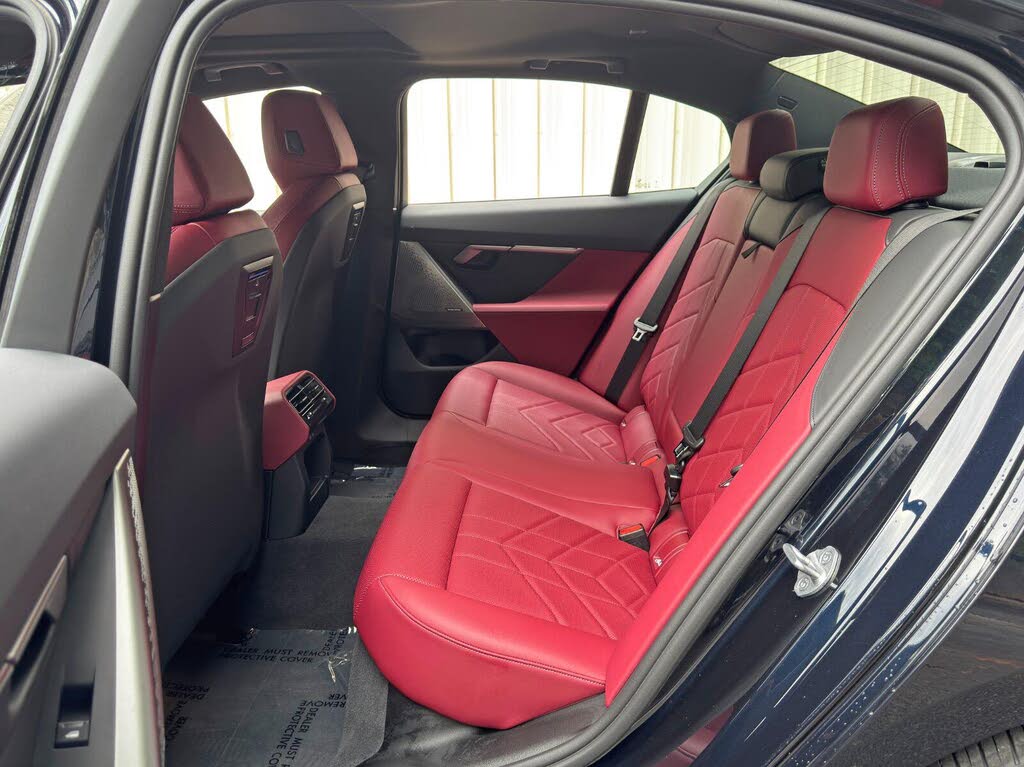 2025 BMW i5