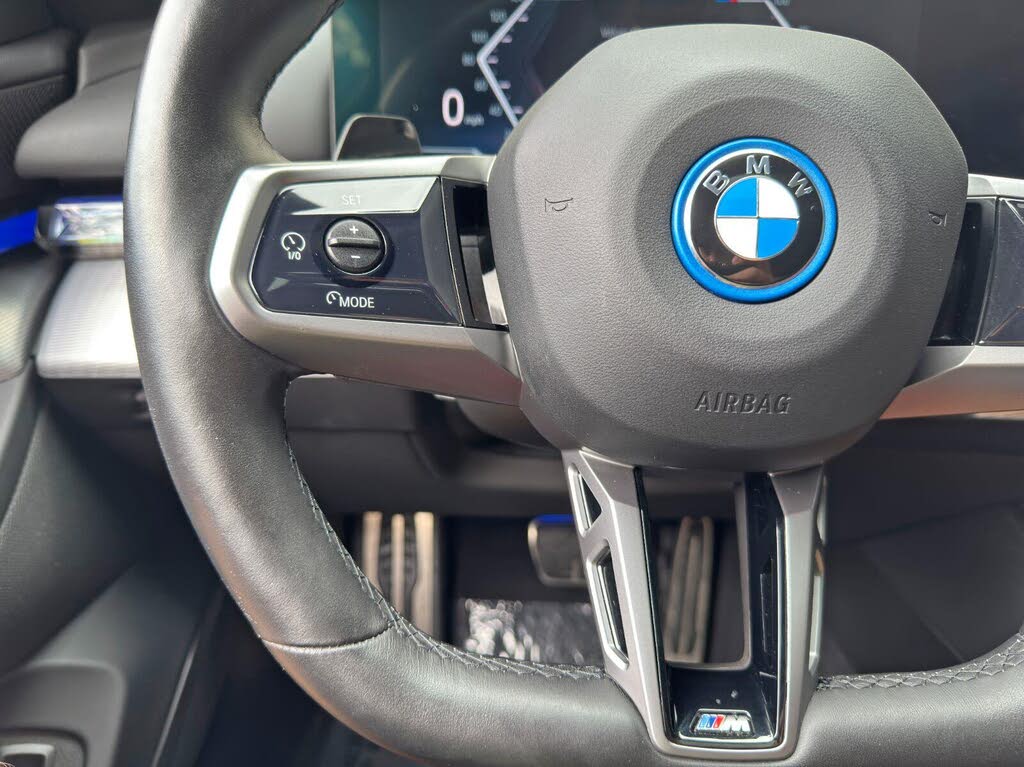 2025 BMW i5