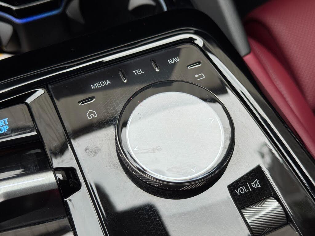2025 BMW i5