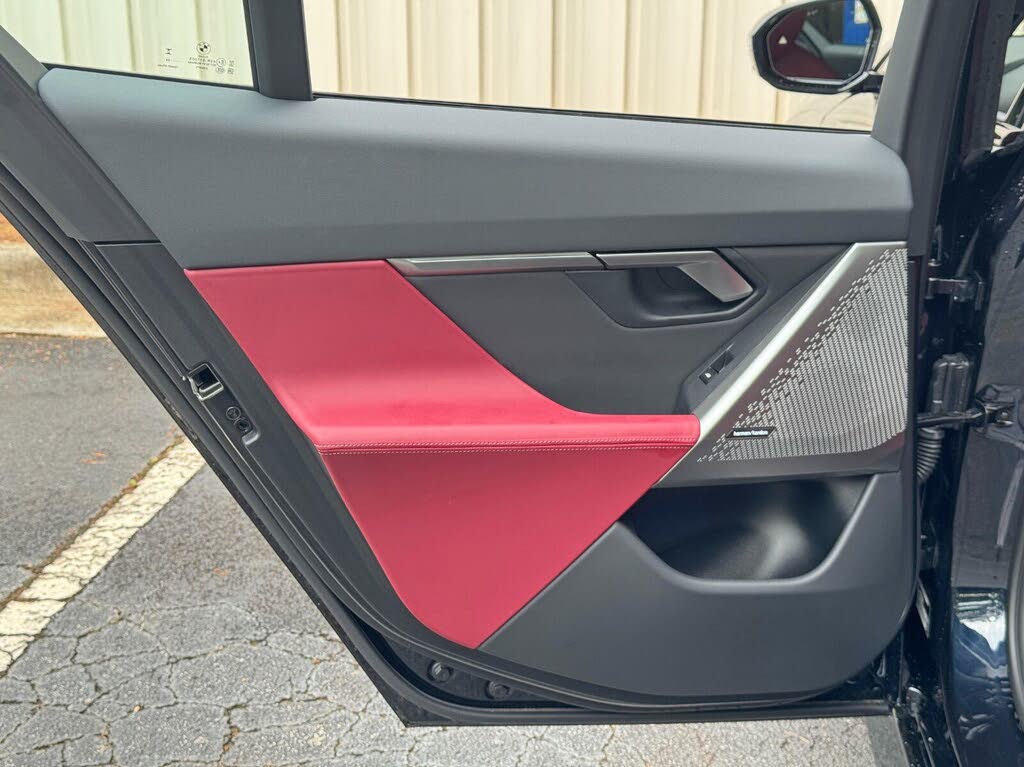 2025 BMW i5