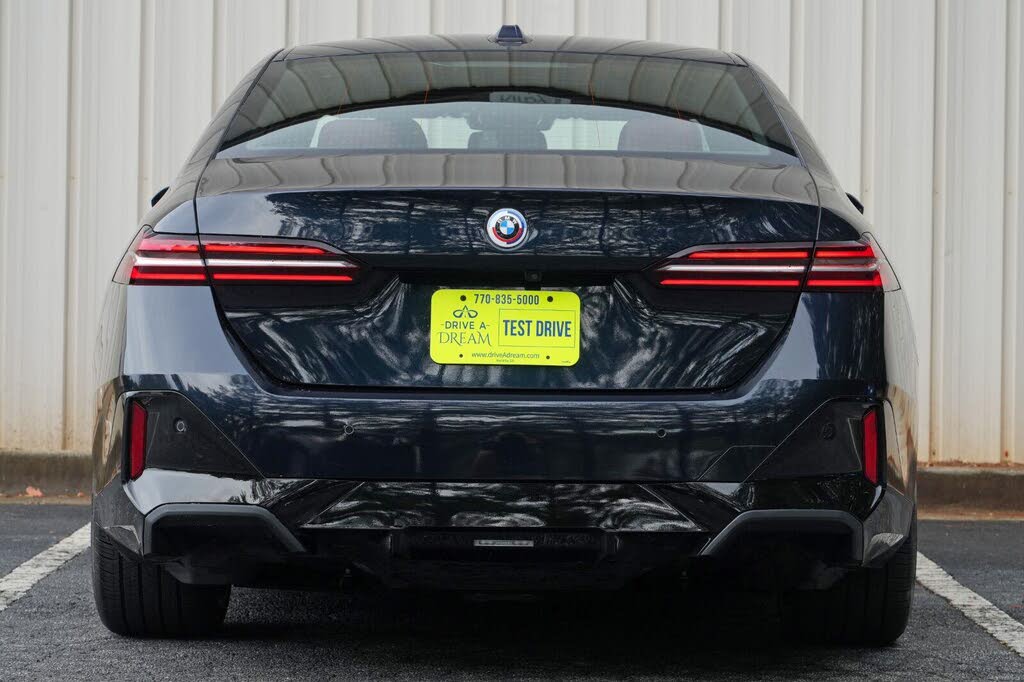 2025 BMW i5