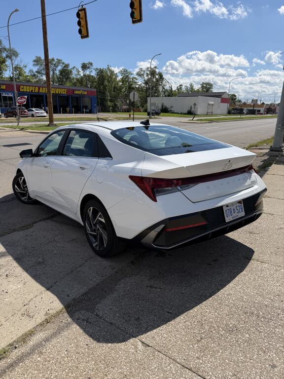 2024 Hyundai Elantra