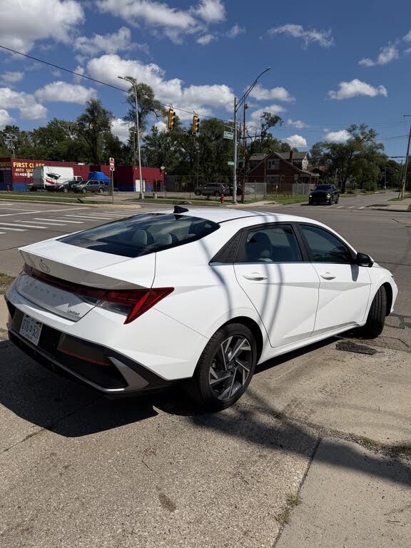 2024 Hyundai Elantra