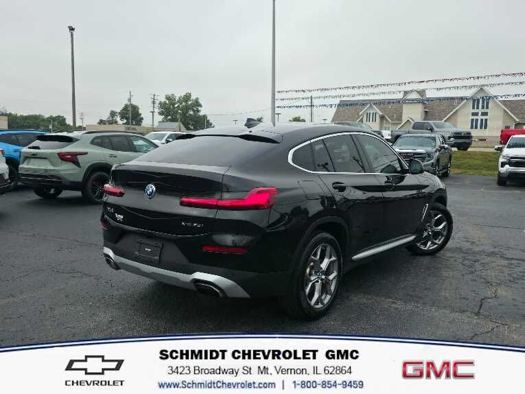 2022 BMW X4