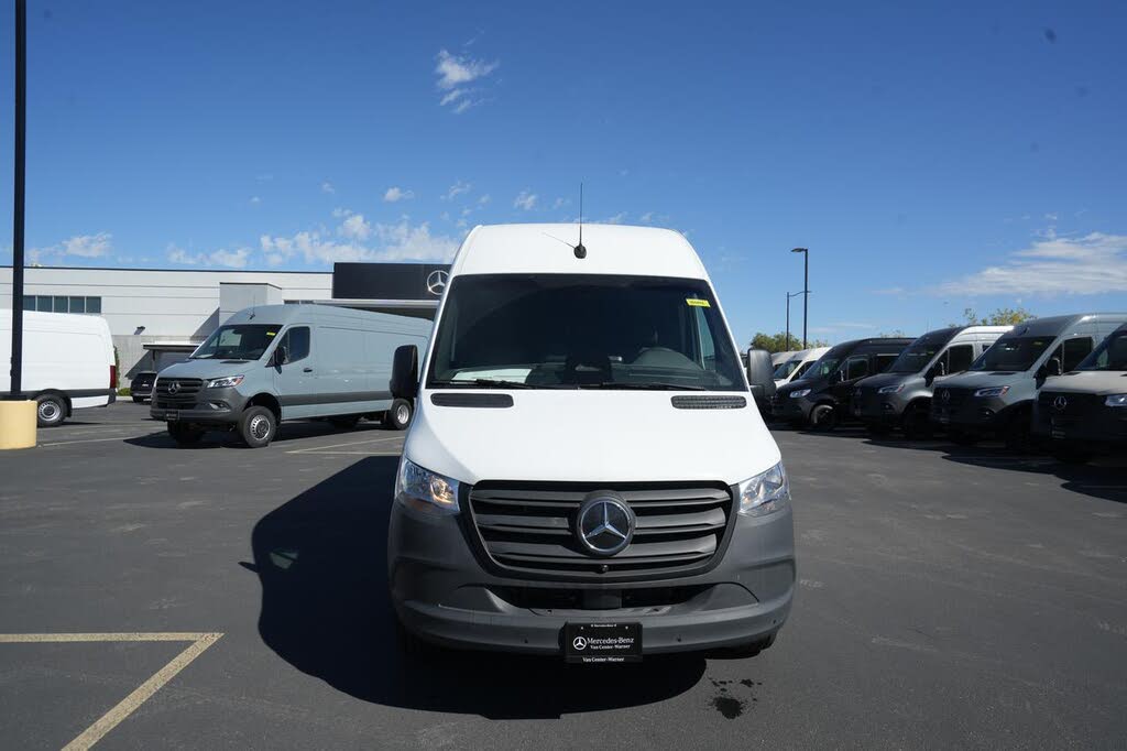 2025 Mercedes-Benz eSprinter