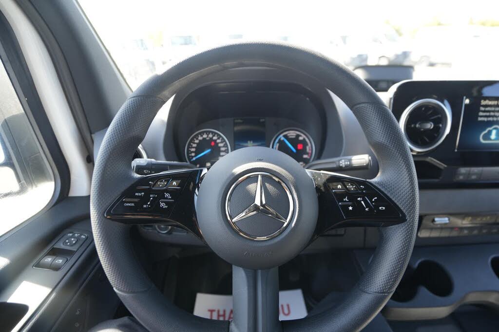 2025 Mercedes-Benz eSprinter